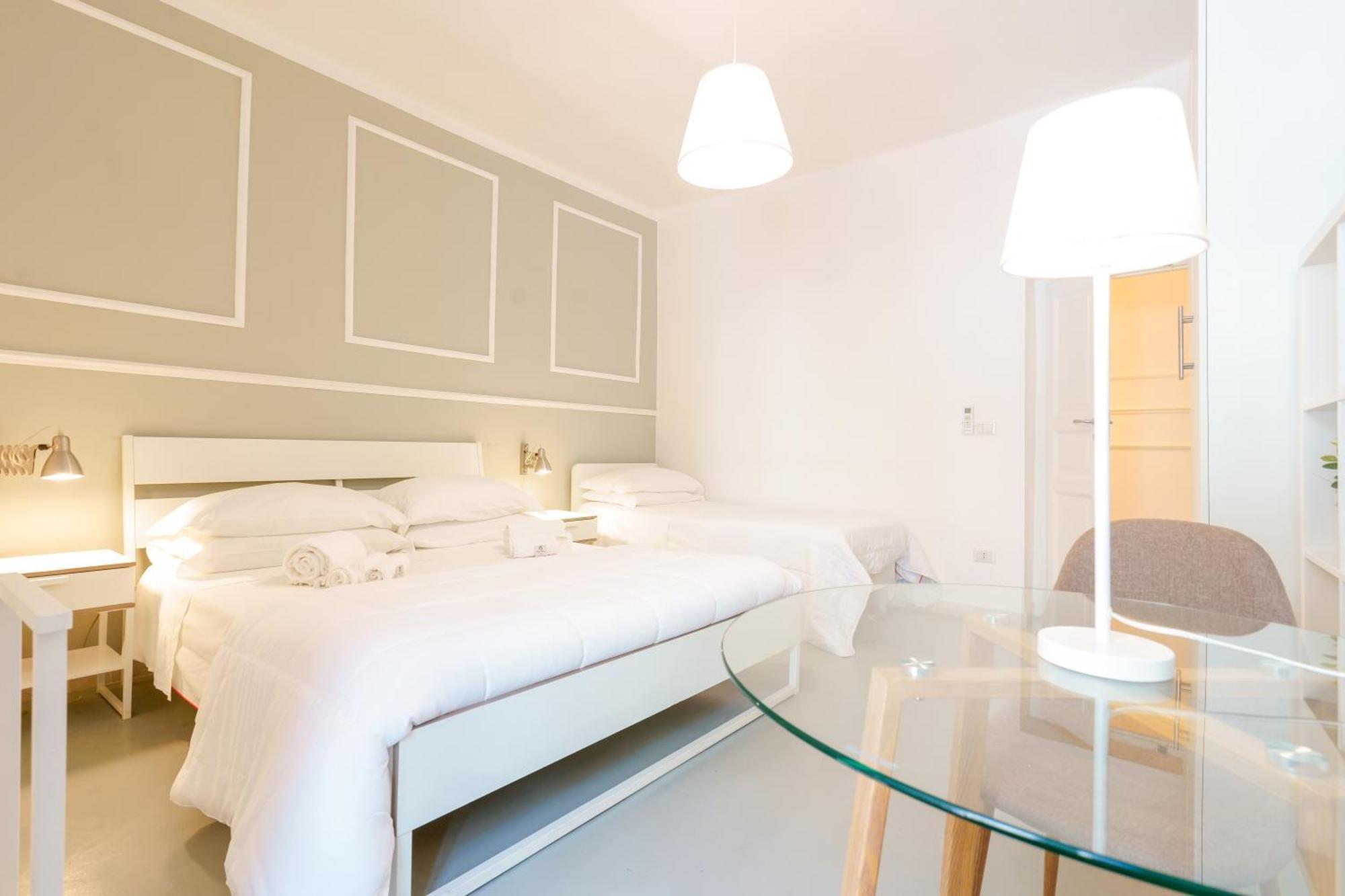 Palazzo Berardi Bed and Breakfast Taranto Exteriör bild
