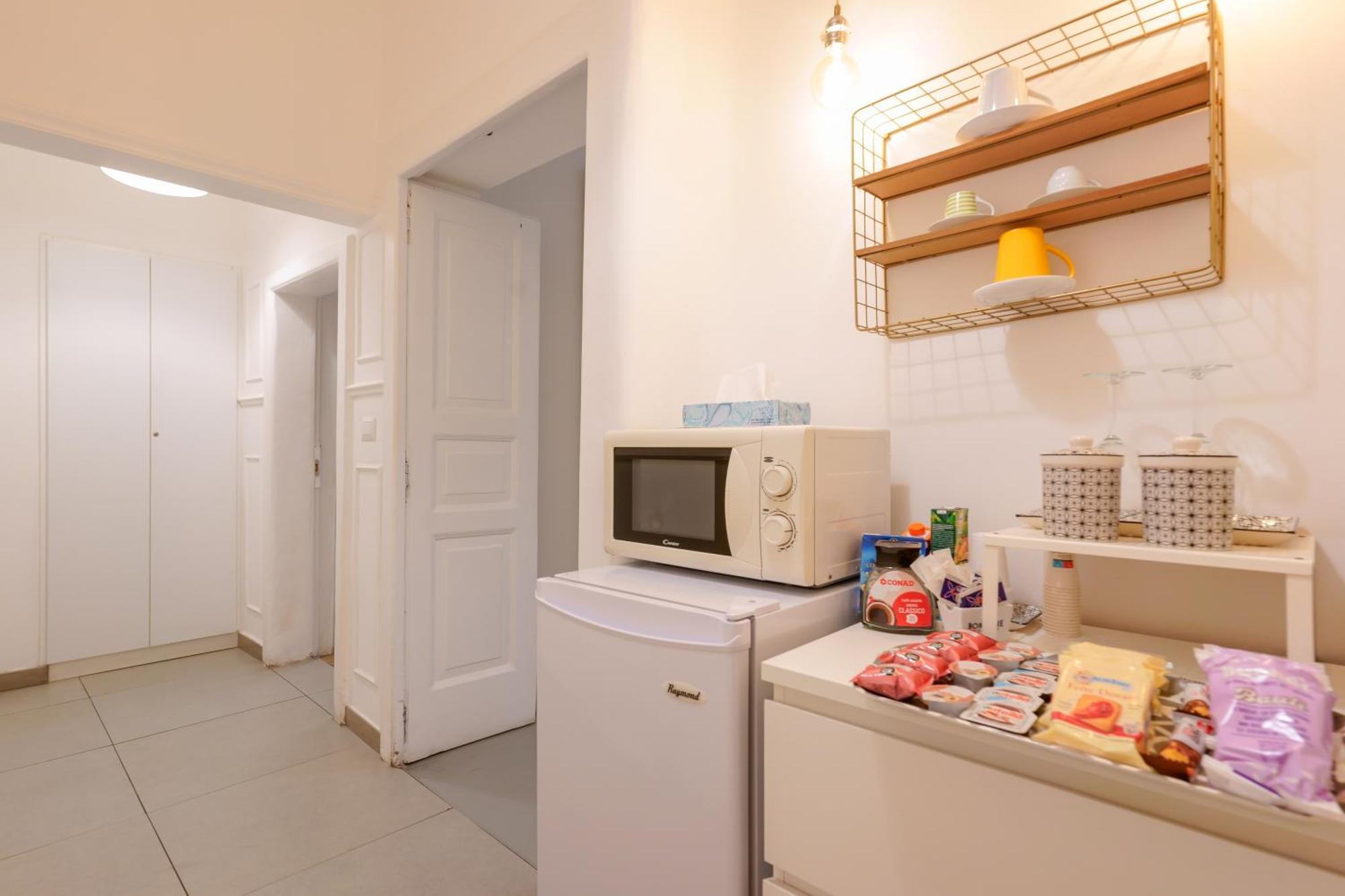 Palazzo Berardi Bed and Breakfast Taranto Exteriör bild
